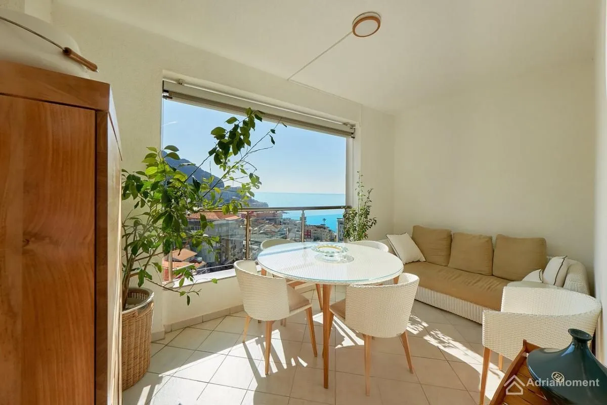 Sale, three bedroom apartment, 150m², Bečići, Budva