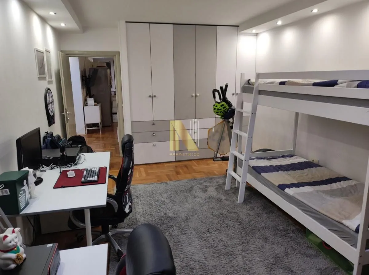 Prodaja, trosoban stan, 75m², Grbavica, Novi Sad Sve Podlokacije