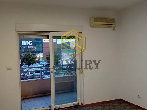 Sale, studio apartment, 30m², City Kvart, Podgorica - image 6