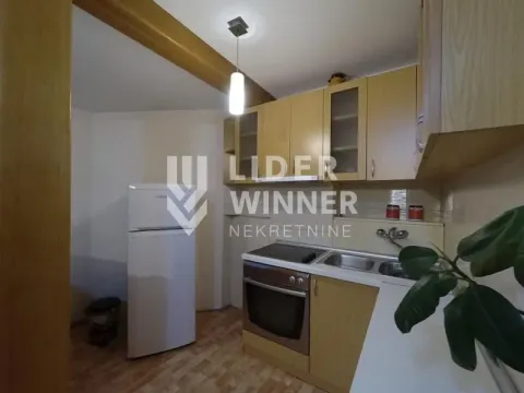 Sale, three bedroom apartment, 85m², Kalenić Pijaca, Vračar Sve Podlokacije - image 8