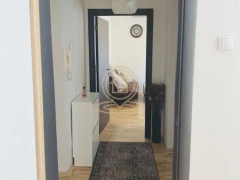 Rent, two bedroom apartment, 45m², Stari Grad, Beograd - image 8