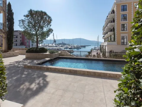 Prodaja, trosoban stan, 204m², Porto Montenegro, Tivat - image 23