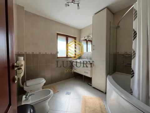 Rent, house, 200m², Dalmatinska ulica, Podgorica - image 8