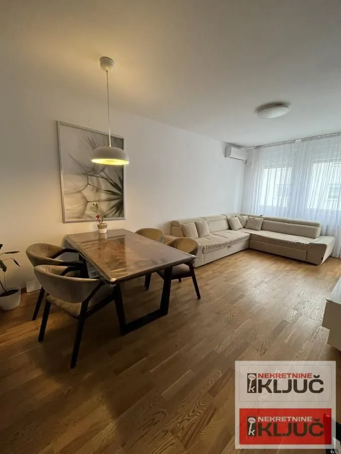 Prodaja, dvosoban stan, 62m², Rotkvarija, Novi Sad Sve Podlokacije