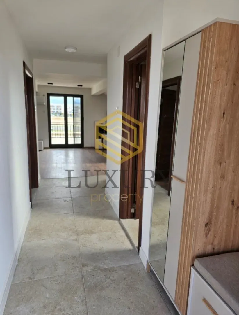 Izdavanje, jednosoban stan, 80m², Stari Aerodrom, Podgorica