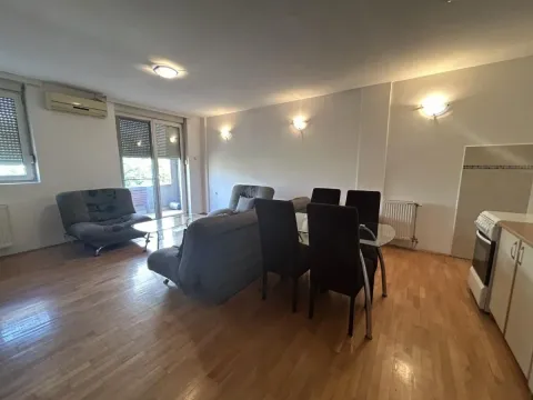 Izdavanje, dvosoban stan, 68m², Centar, Niš - image 3