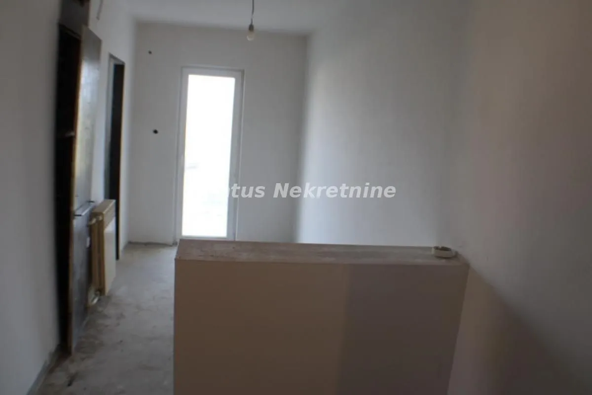 Prodaja, dvosoban stan, 48m², Temerin, Novi Sad