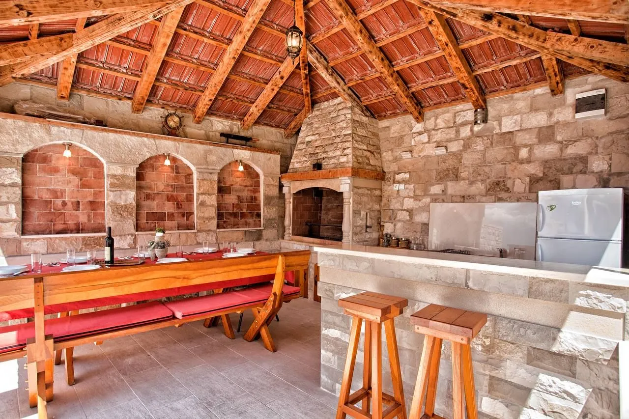 Rent, one bedroom apartment, 36m², Dobrota, Kotor