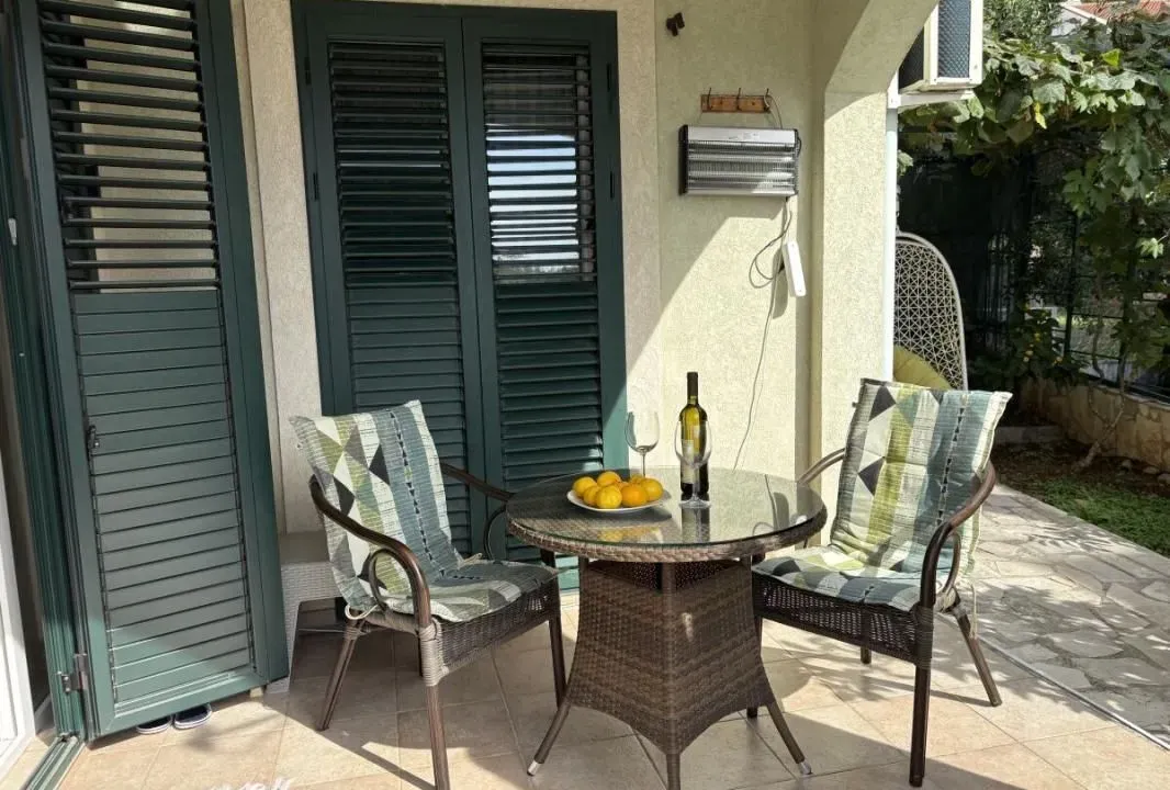 Sale, one bedroom apartment, 48m², Petrovac, Budva