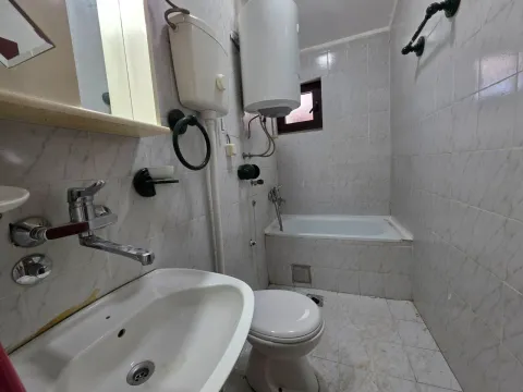 Rent, one bedroom apartment, 55m², Momišići, Podgorica - image 9