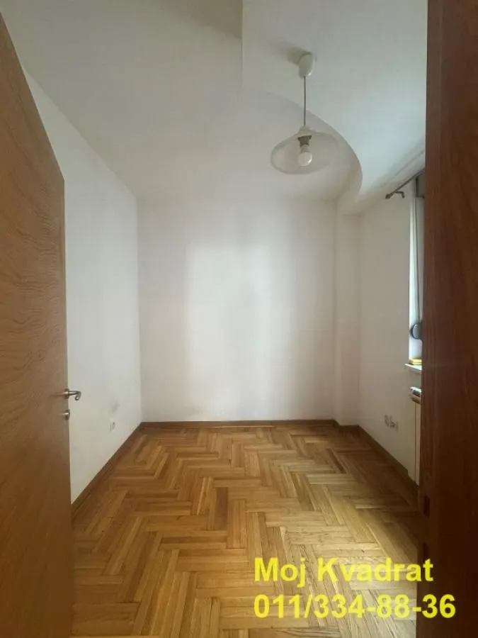 Prodaja, dvosoban stan, 57m², Đeram Pijaca, Beograd