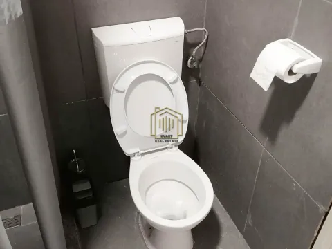 Izdavanje, dvosoban stan, 70m², Donja Gorica, Podgorica - image 8