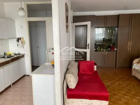 Prodaja, dvosoban stan, 67m², Novi Beograd Blok 61, Novi Beograd Sve Podlokacije - image 4