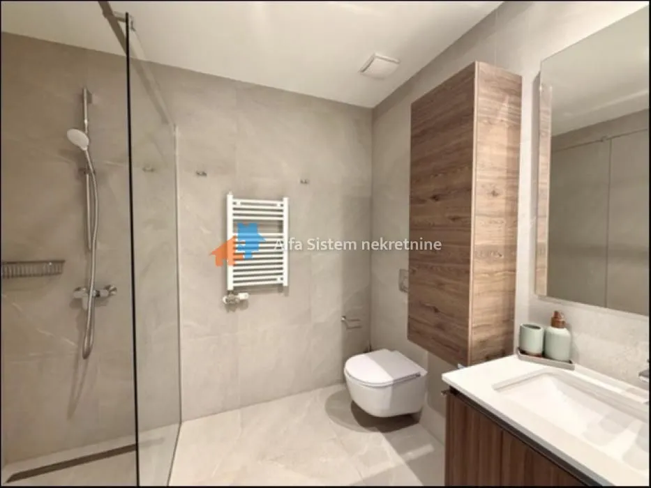 Rent, four bedroom apartment, 122m², Savski Venac, Beograd