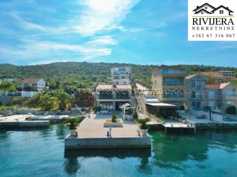 Sale, house, 236m², Obala Đuraševića, Tivat - image 9