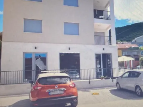 Rent, office space, 20m², Tivat, Crna Gora - image 1
