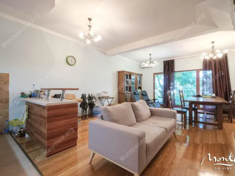 Sale, three bedroom apartment, 130m², Risan, Kotor - image 3