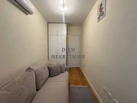 Izdavanje, trosoban stan, 95m², Central Point, Podgorica - image 6