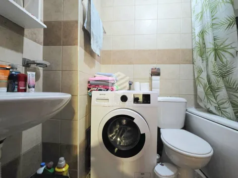 Rent, one bedroom apartment, 45m², Vezirov Most, Podgorica - image 9