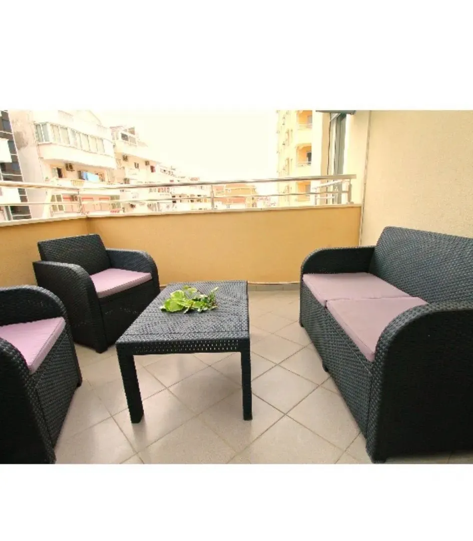 Rent, three bedroom apartment, 73m², Rozino, Budva