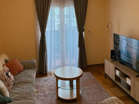 Izdavanje, stan, 47m², Preko Morače, Podgorica