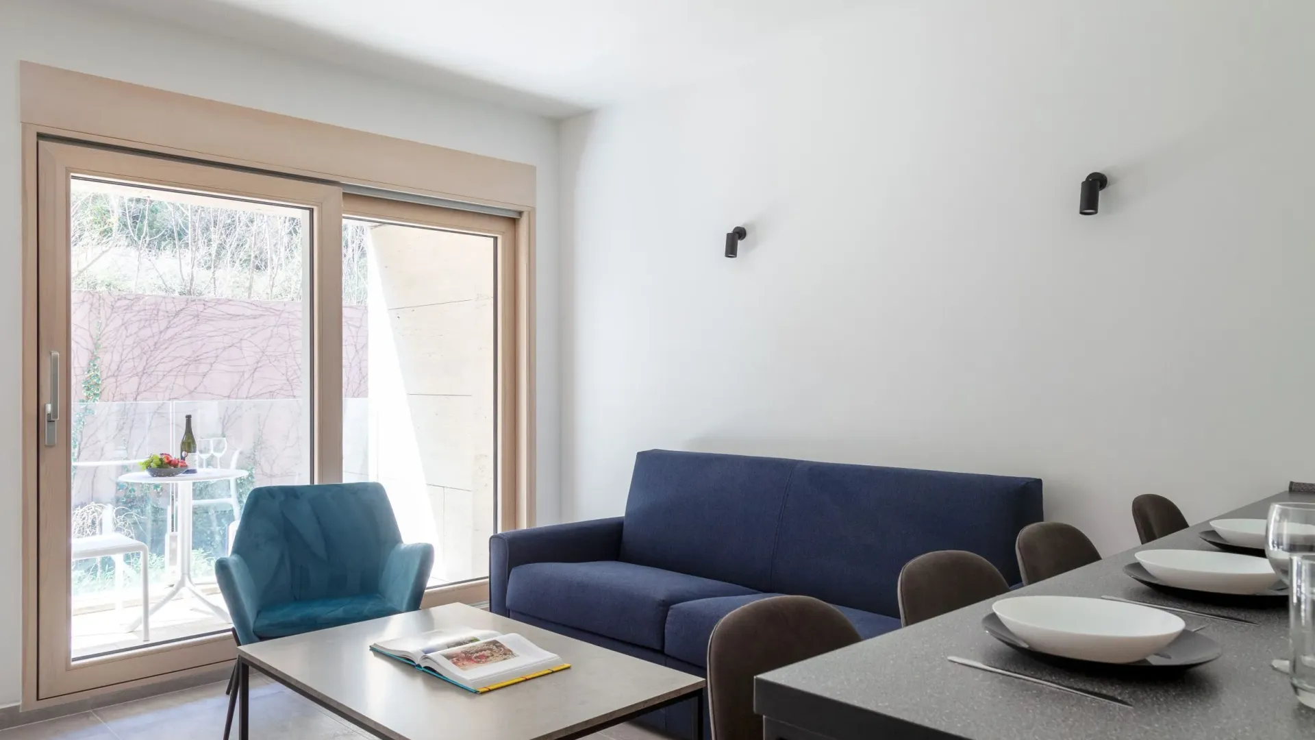 Prodaja, dvosoban stan, 64m², Kotor, Crna Gora