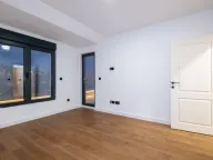 Izdavanje, trosoban stan, 163m², Preko Morače, Podgorica - image 6