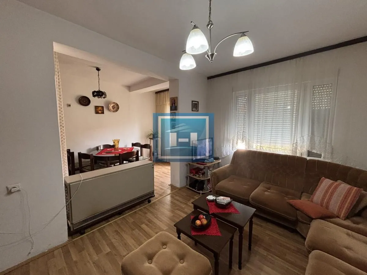 Prodaja, kuća, 200m², Tavrića obori, Jagodina
