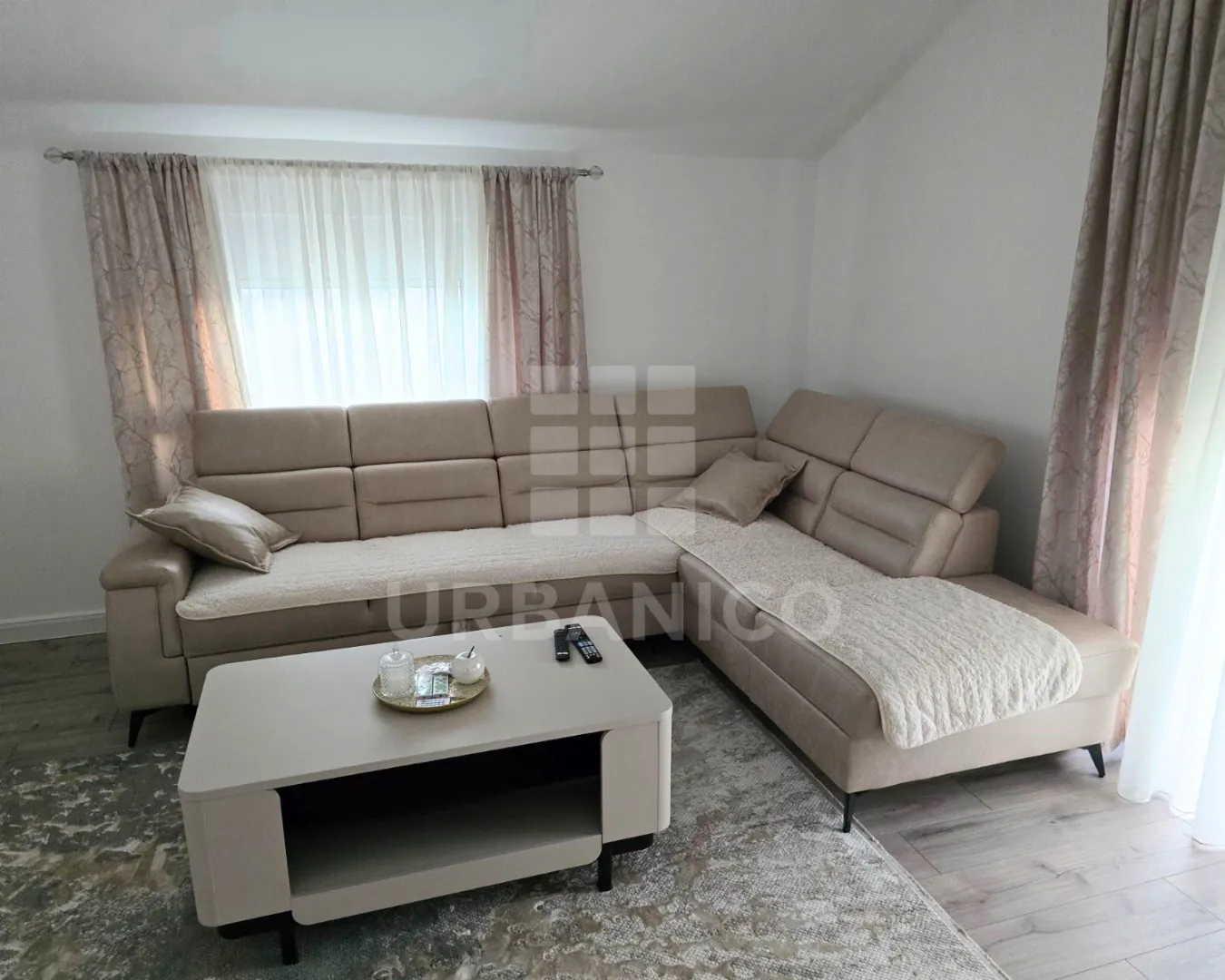 Izdavanje, dvosoban stan, 80m², Zabjelo, Podgorica
