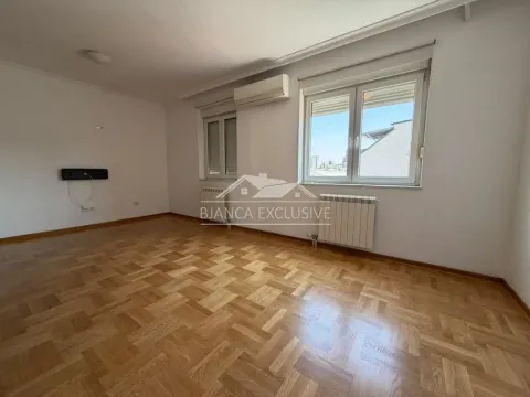 Prodaja, četvorosoban stan, 120m², Južni Bulevar, Vračar Sve Podlokacije - image 2