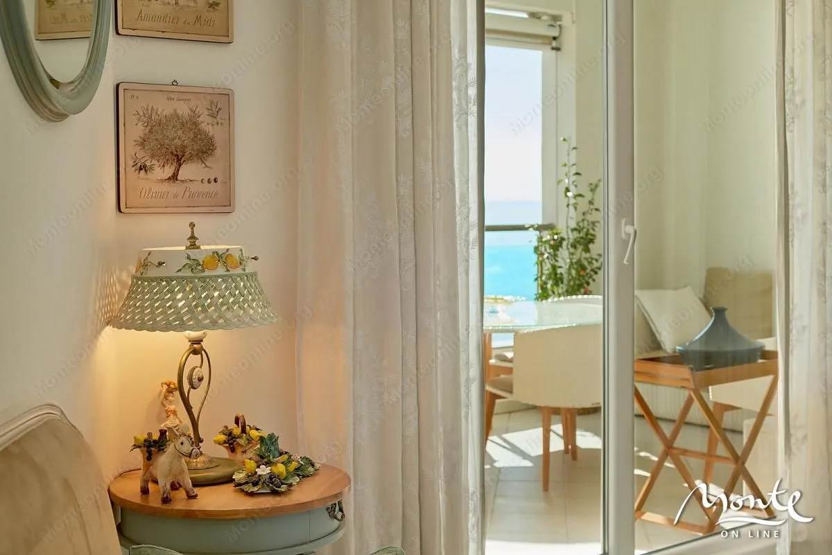Sale, three bedroom apartment, 150m², Bečići, Budva