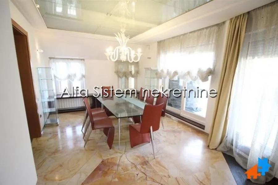 Izdavanje, stan, 220m², Savski Venac, Beograd