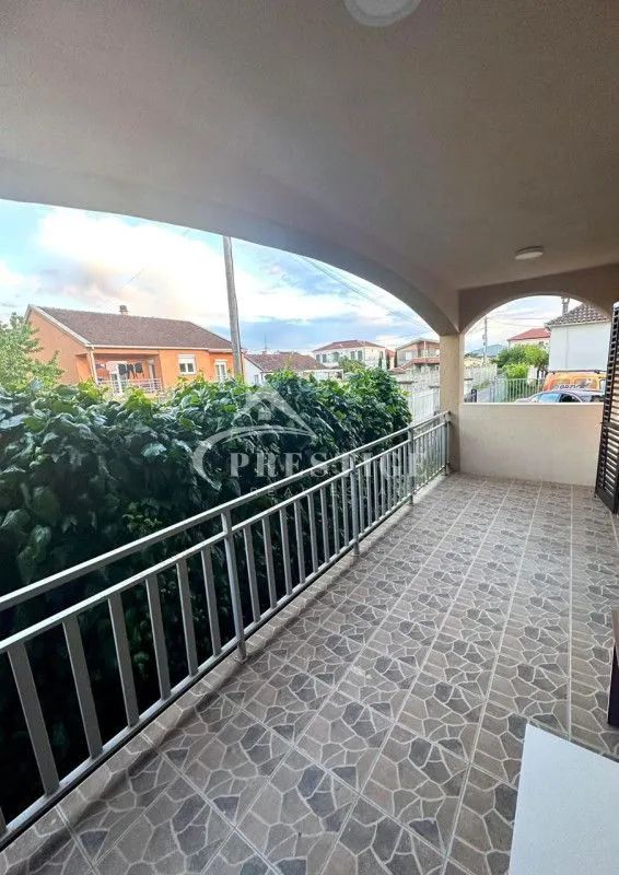 Rent, house, 160m², Gornja Gorica, Podgorica