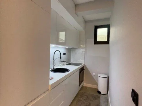 Sale, three bedroom apartment, 84m², Bečići, Budva - image 5