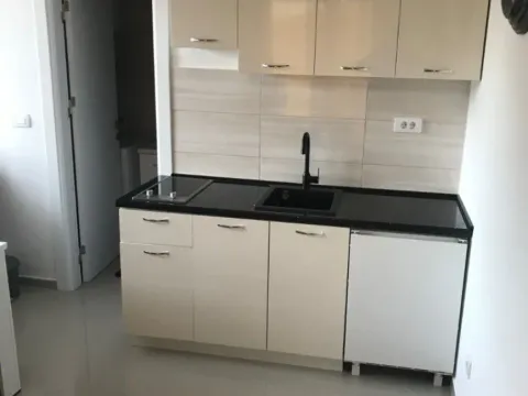 Izdavanje, garsonjera, 32m², Šušanj, Bar - image 2