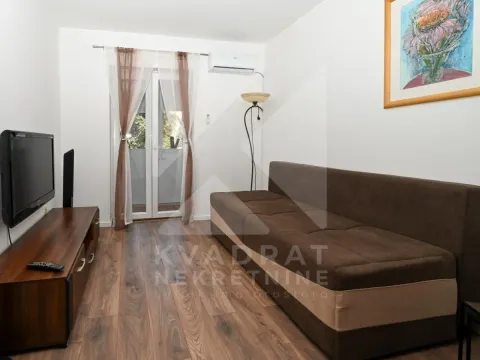 Rent, three bedroom apartment, 106m², Momišići, Podgorica - image 12