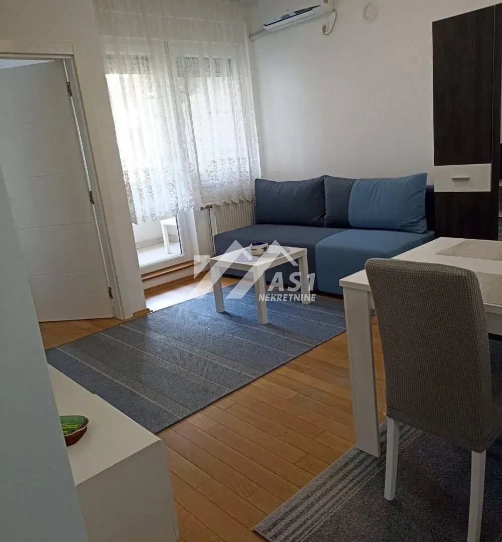Izdavanje, jednosoban stan, 40m², Rotkvarija, Novi Sad Sve Podlokacije