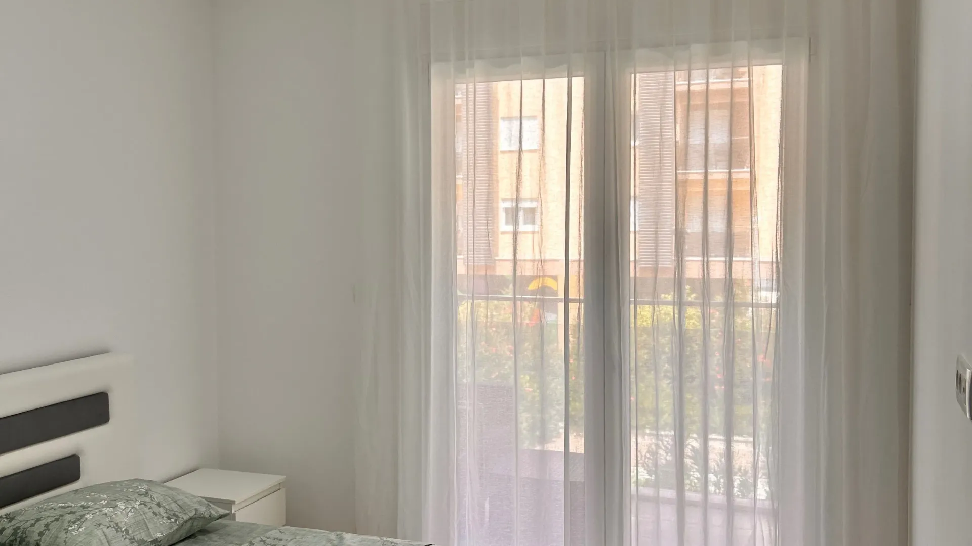Izdavanje, jednosoban stan, 45m², New City, Podgorica