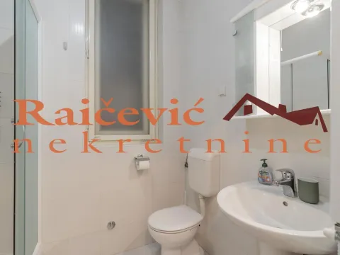 Izdavanje, dvosoban stan, 60m², Centar, Stara Pazova - image 16