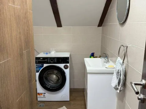 Izdavanje, jednosoban stan, 50m², Centar, Tivat - image 8