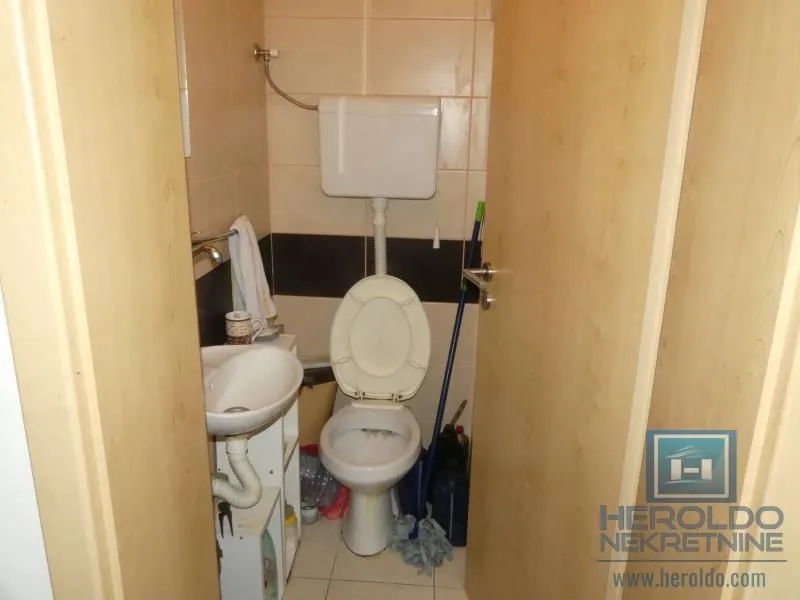Prodaja, trosoban stan, 62m², Centar, Jagodina