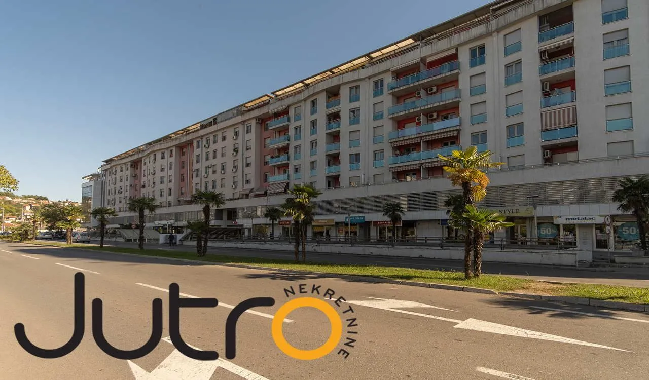 Prodaja, trosoban stan, 110m², Preko Morače, Podgorica