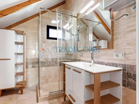 Prodaja, kuća, 220m², Tivat, Crna Gora - image 7