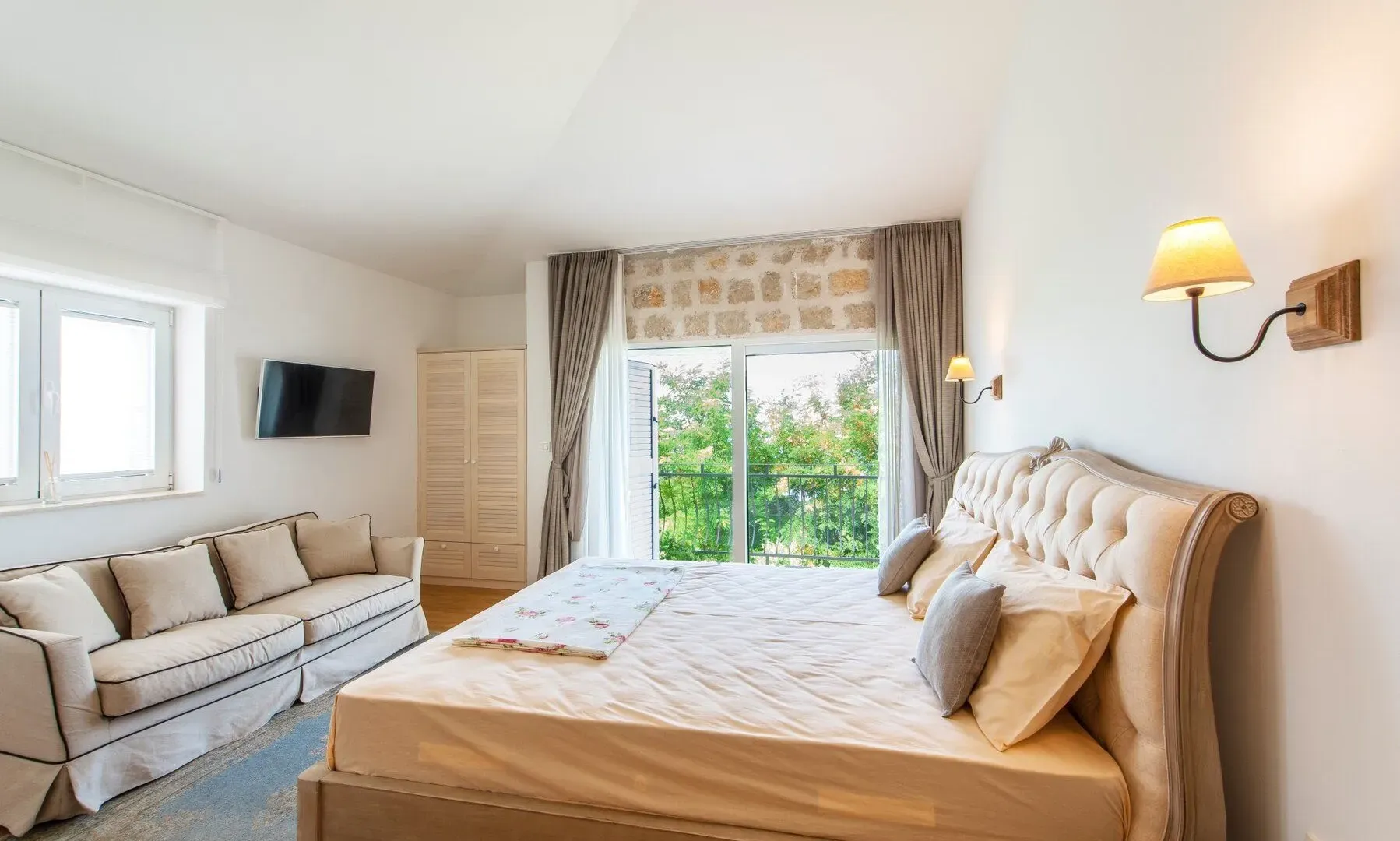 Rent, house, 350m², Budva, Crna Gora