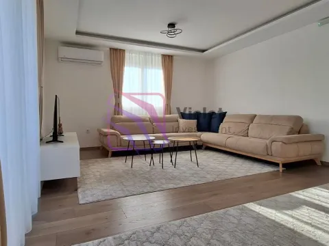 Izdavanje, trosoban stan, 100m², Zagorič, Podgorica - image 26