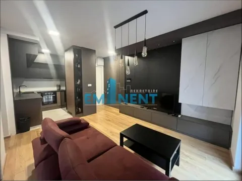 Stan in Južni Bulevar