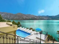 Prodaja, kuća, 358m², Kostanjica, Kotor