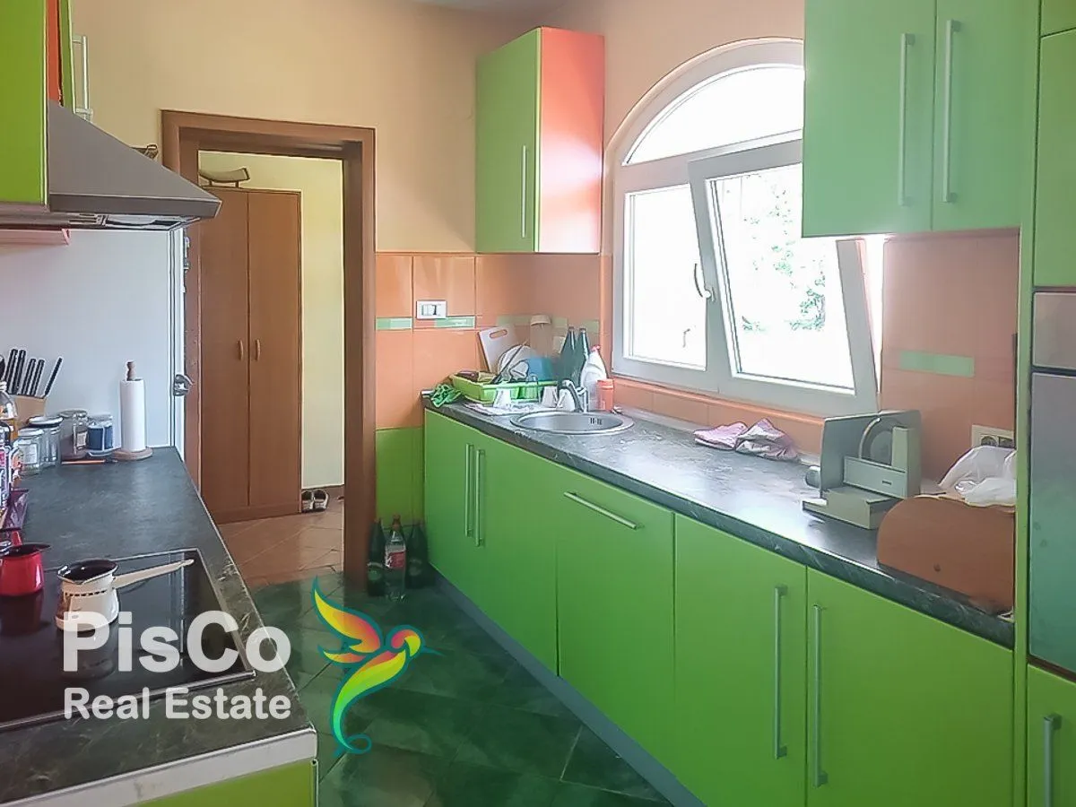 Prodaja, kuća, 180m², Donja Gorica, Podgorica