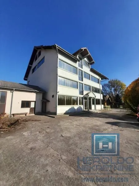Rent, office space, 1300m², Supska, Ćuprija