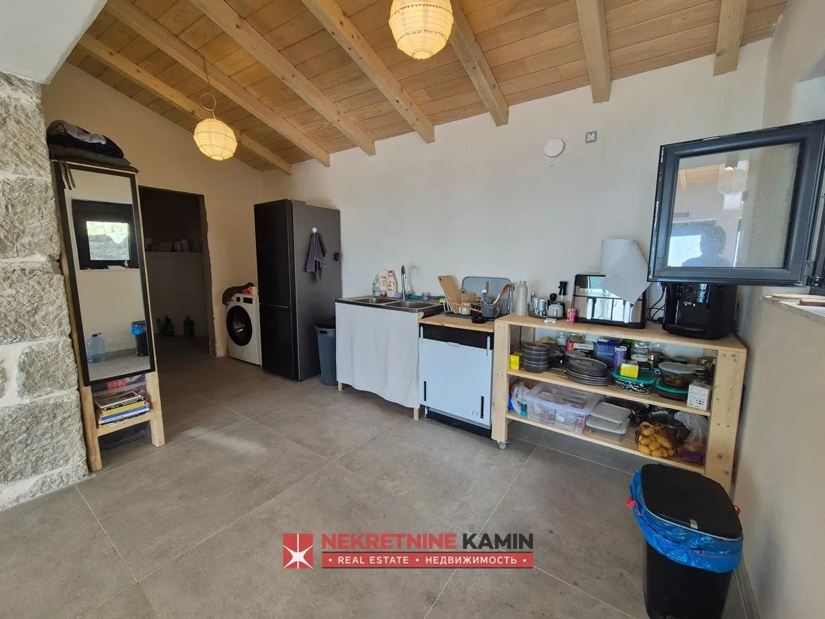 Sale, house, 210m², Markovići, Budva